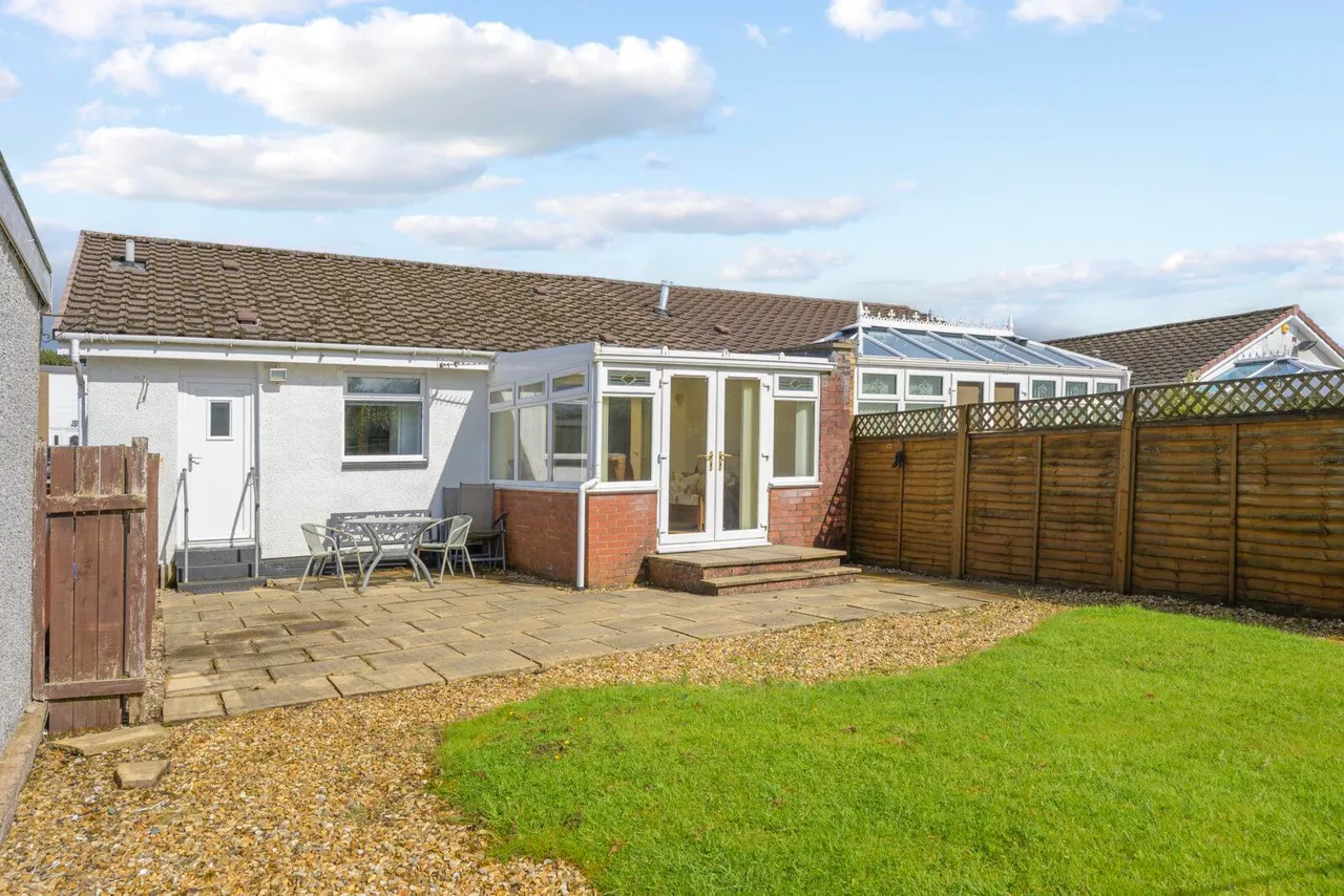 Barbeth Gardens, Cumbernauld, G67 4SE, photo 24
