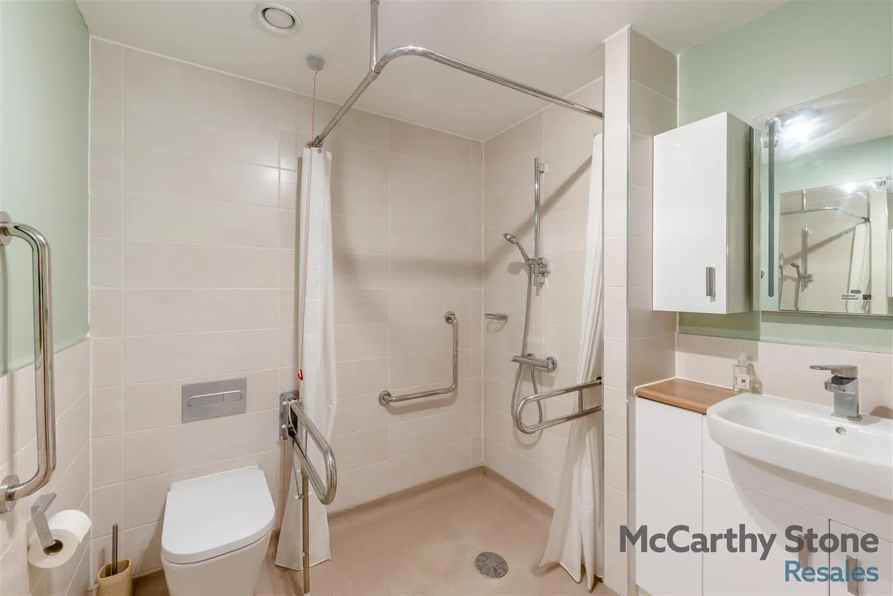Wood Road, Wolverhampton, WV6, photo 14