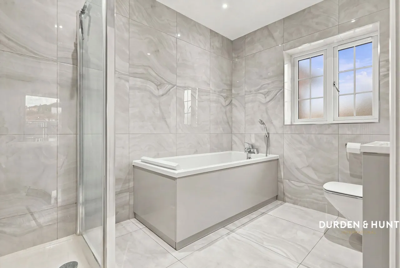High Grove, Benfleet, SS7, photo 15