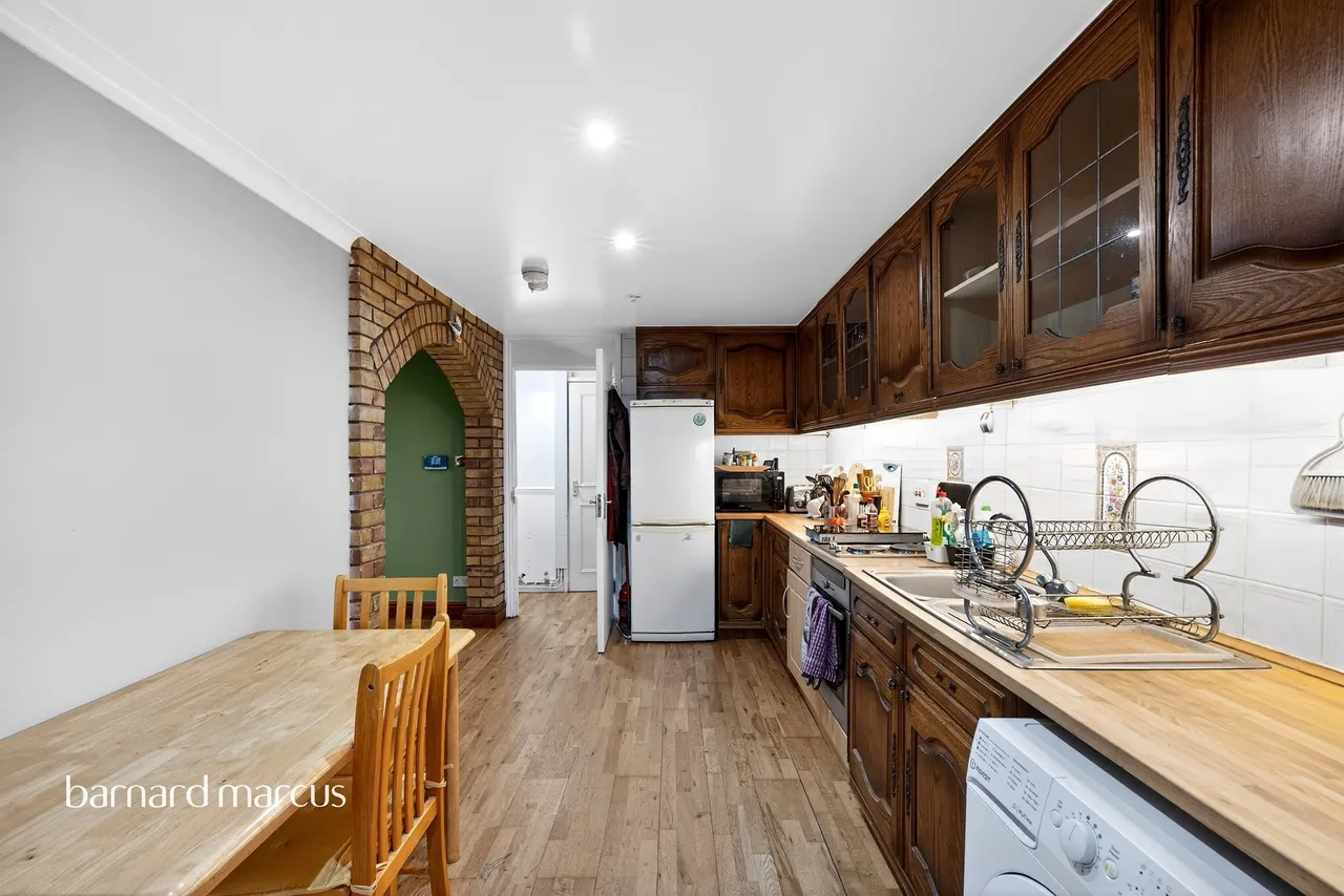 Lausanne Road, London, SE15, photo 4