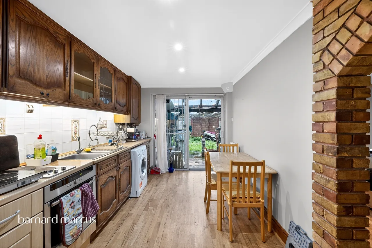Lausanne Road, London, SE15, photo 2