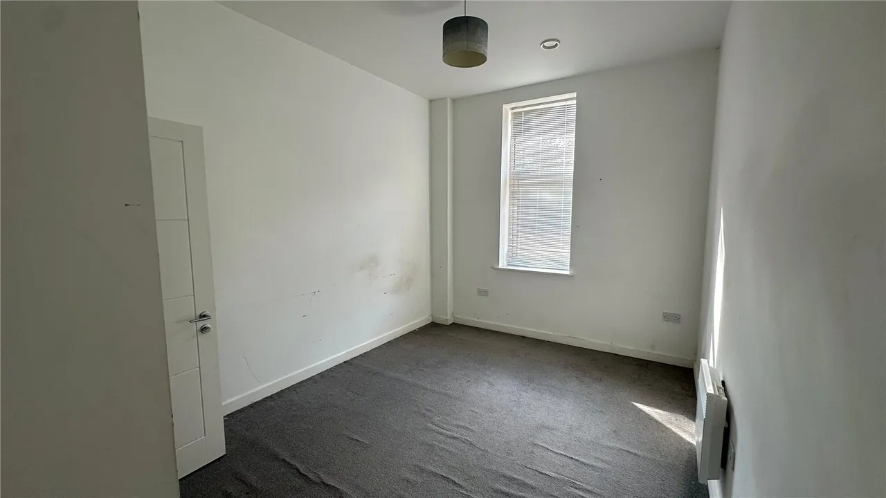 Vicarage Farm Road, Peterborough, Cambridgeshire, PE1, photo 13