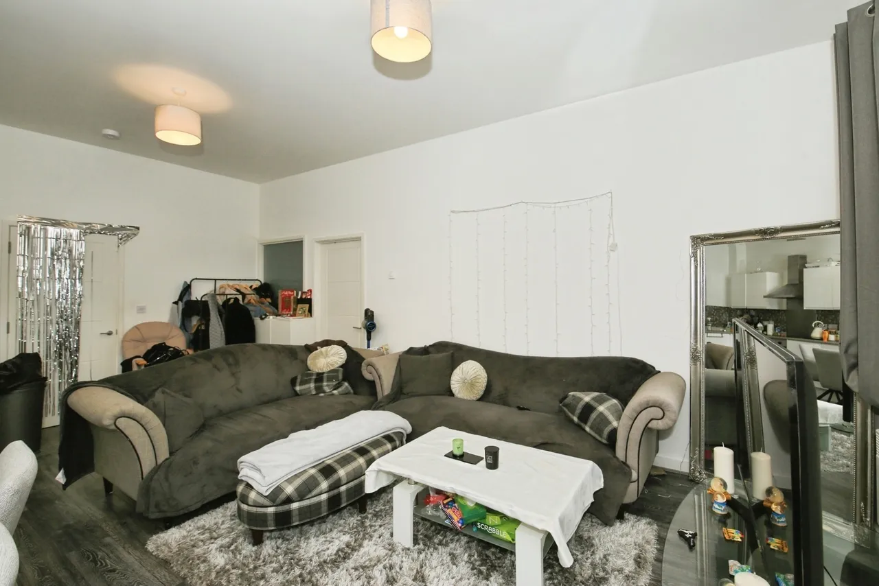 Vicarage Farm Road, Peterborough, Cambridgeshire, PE1, photo 8