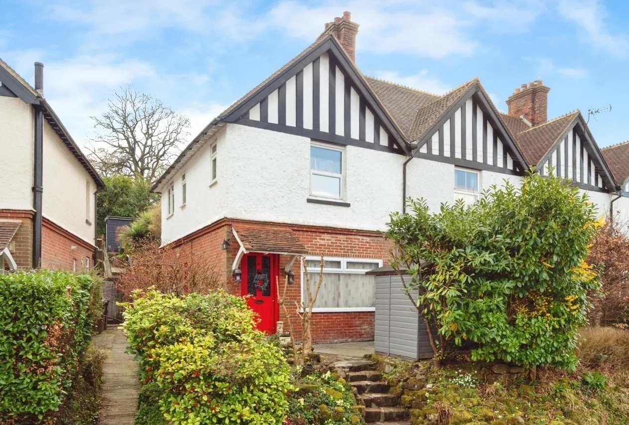 3 bed house for sale, Victoria Road, Mayfield, TN20