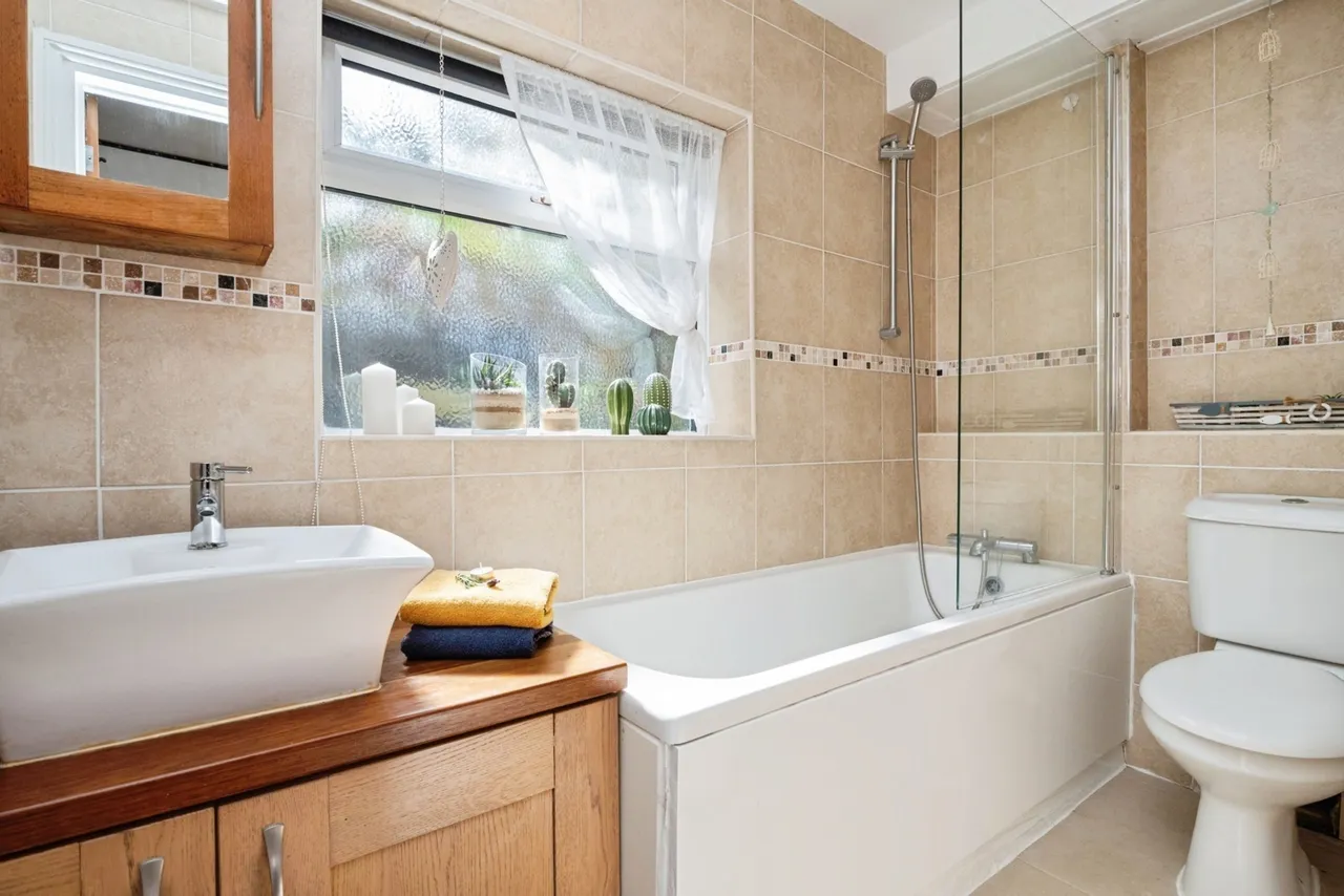Victoria Road, Mayfield, TN20, photo 12