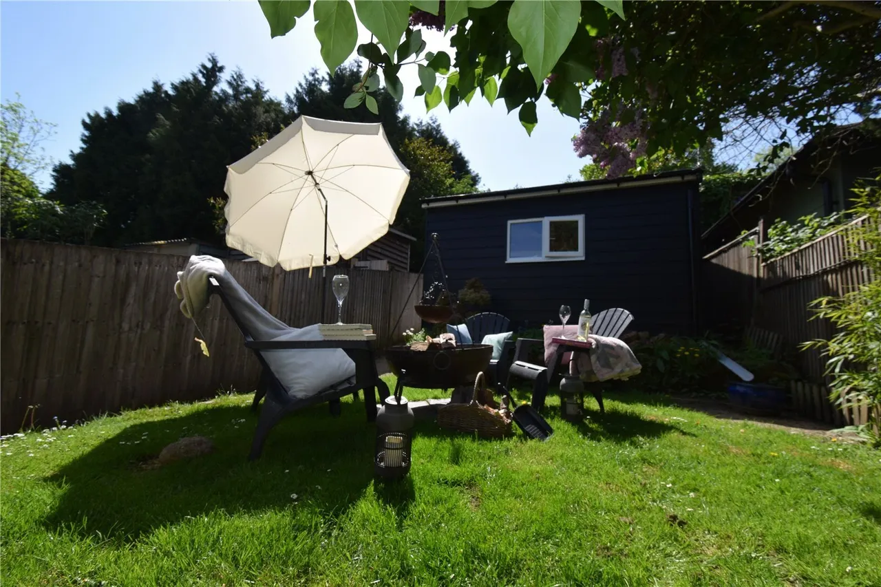Victoria Road, Mayfield, TN20, photo 8