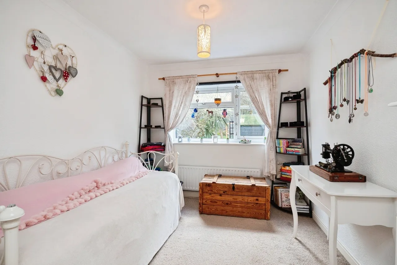 Victoria Road, Mayfield, TN20, photo 11