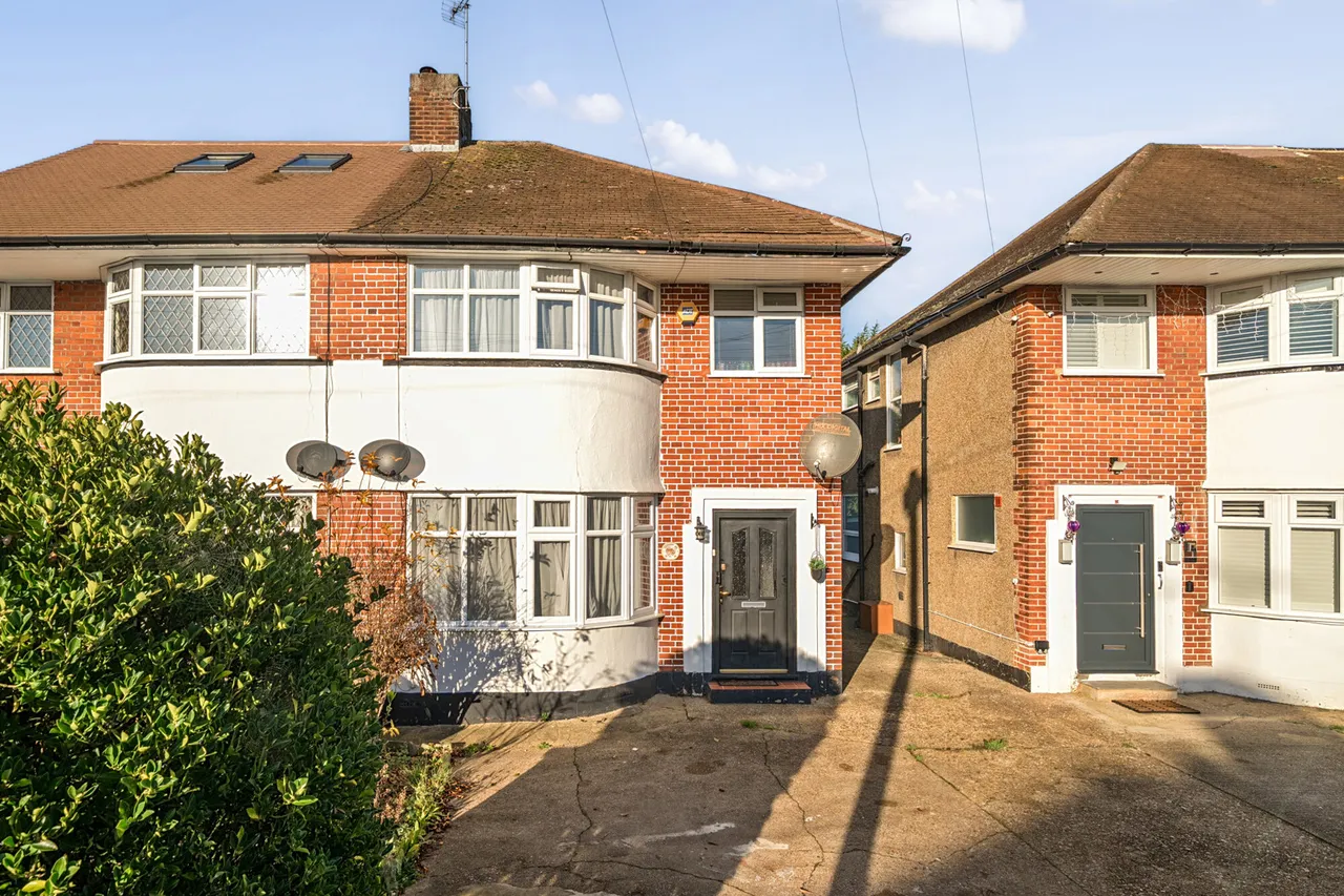 Ferncroft Avenue, Ruislip, HA4, photo 11
