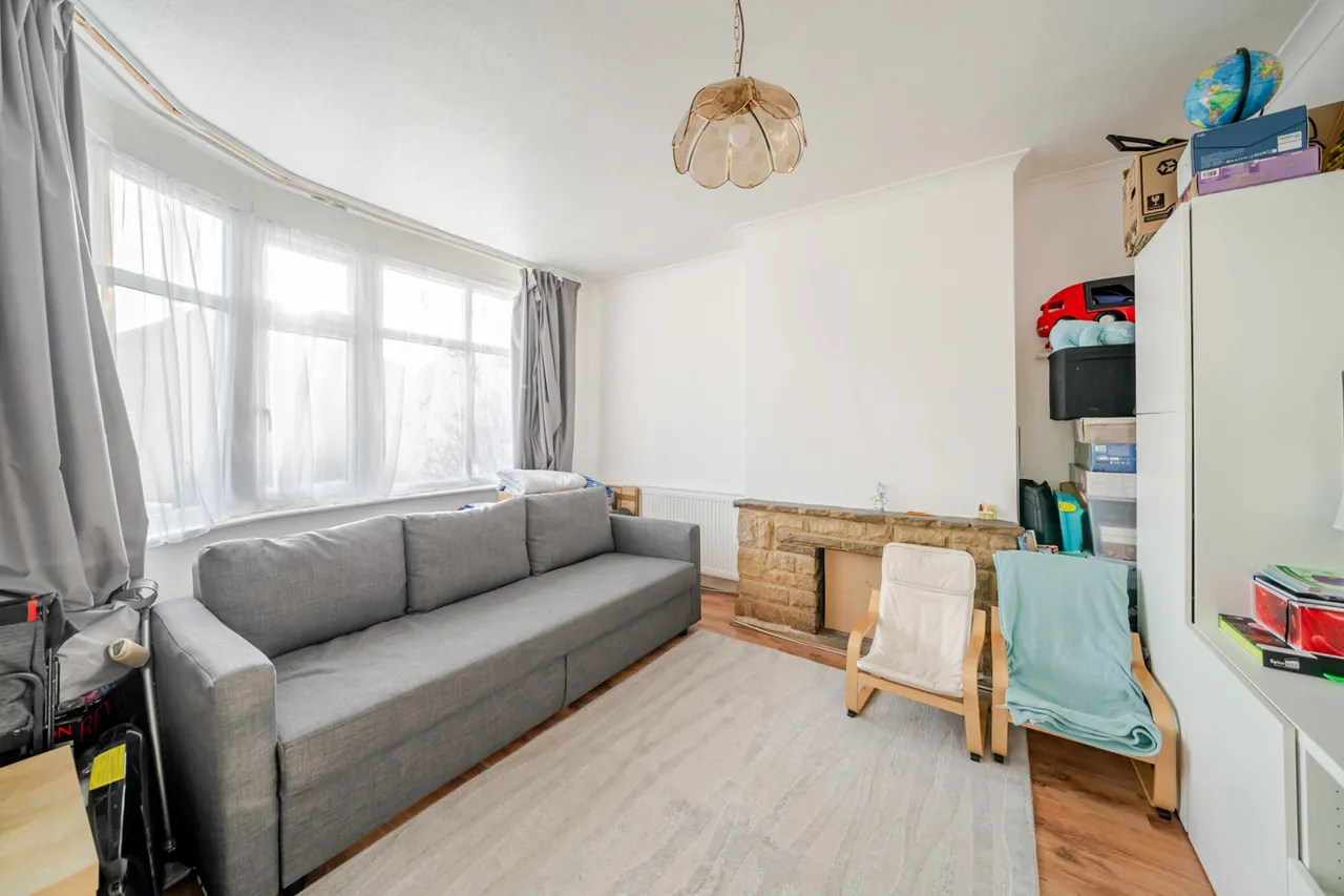 Ferncroft Avenue, Ruislip, HA4, photo 4