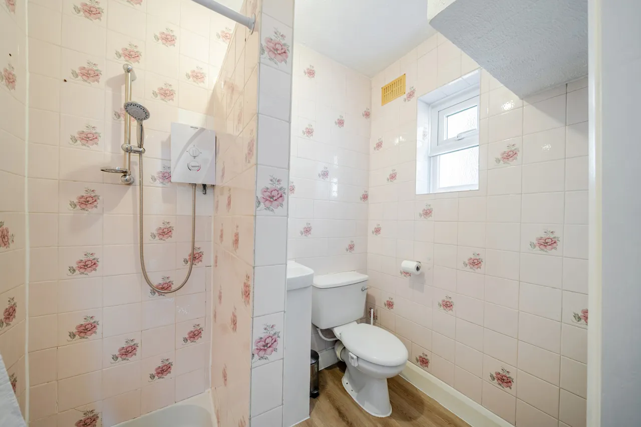 Ferncroft Avenue, Ruislip, HA4, photo 14