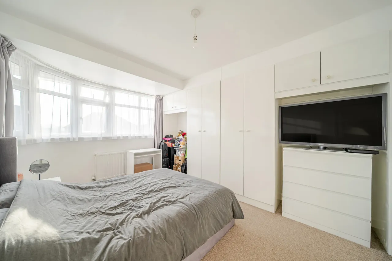 Ferncroft Avenue, Ruislip, HA4, photo 16