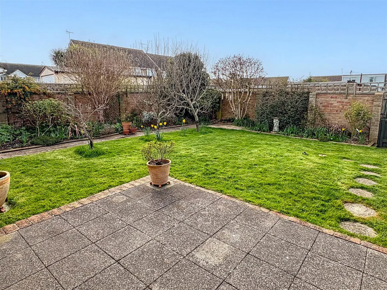 The Winter Knoll, Littlehampton, photo 12