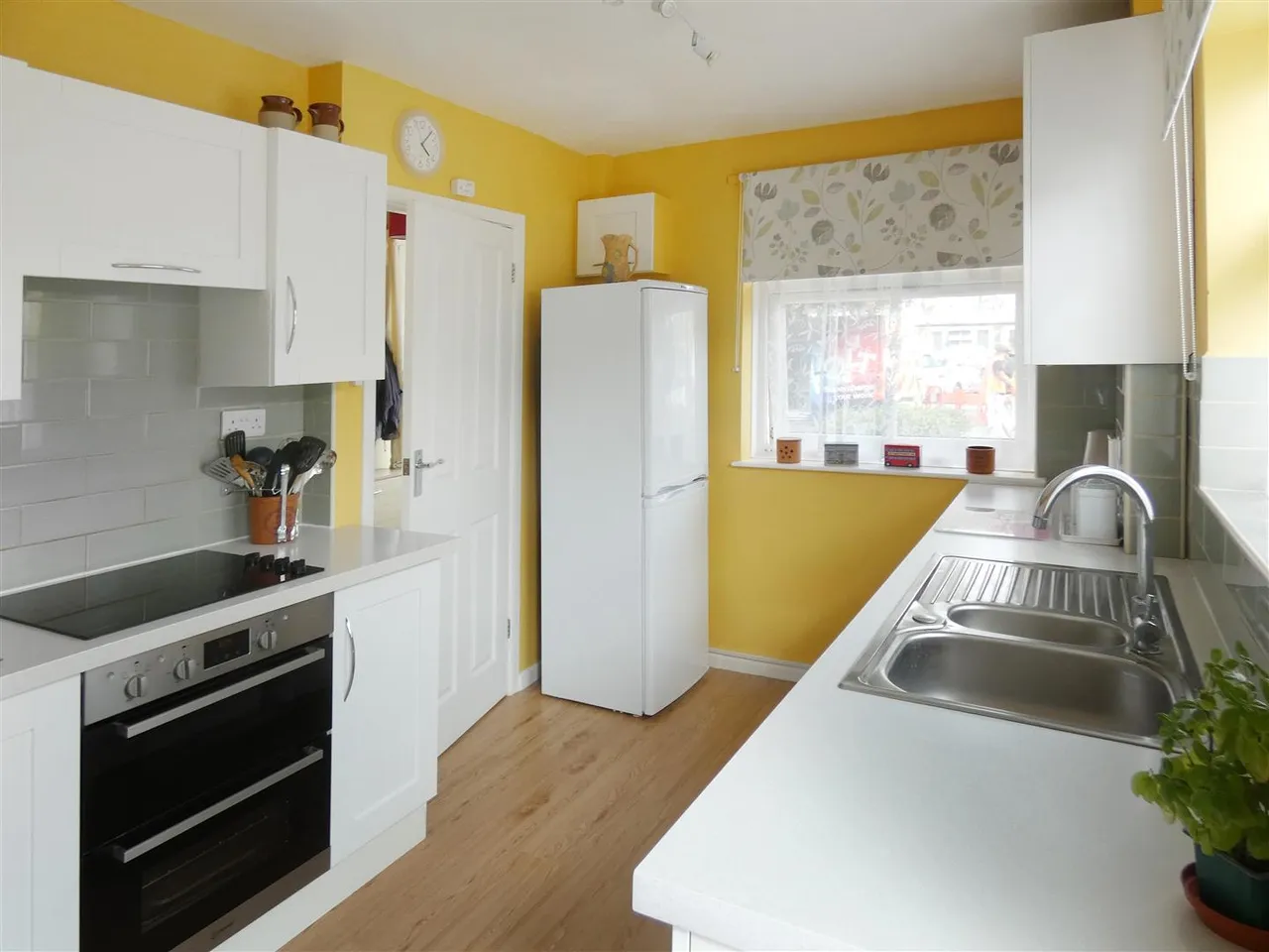 The Winter Knoll, Littlehampton, photo 6