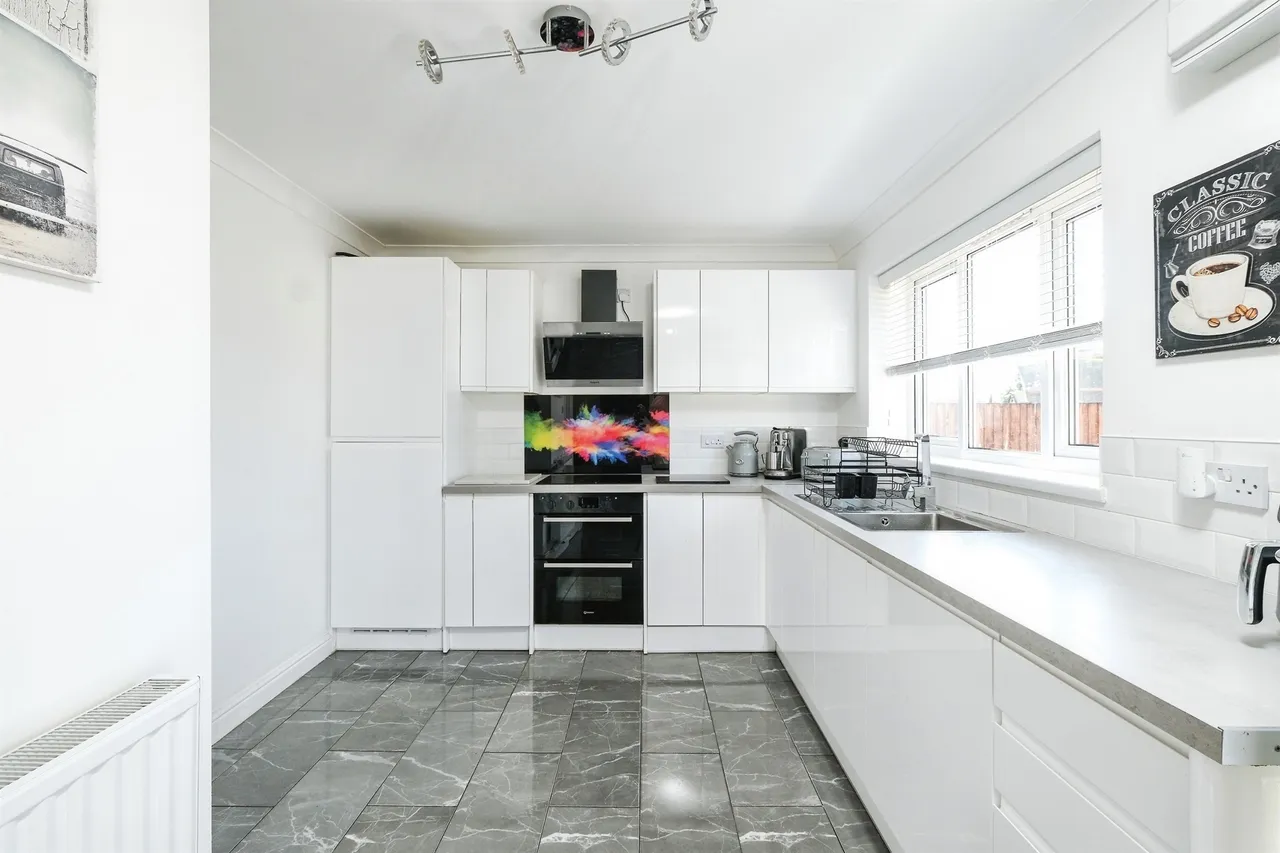 Loughor Road, Swansea, SA4, photo 5