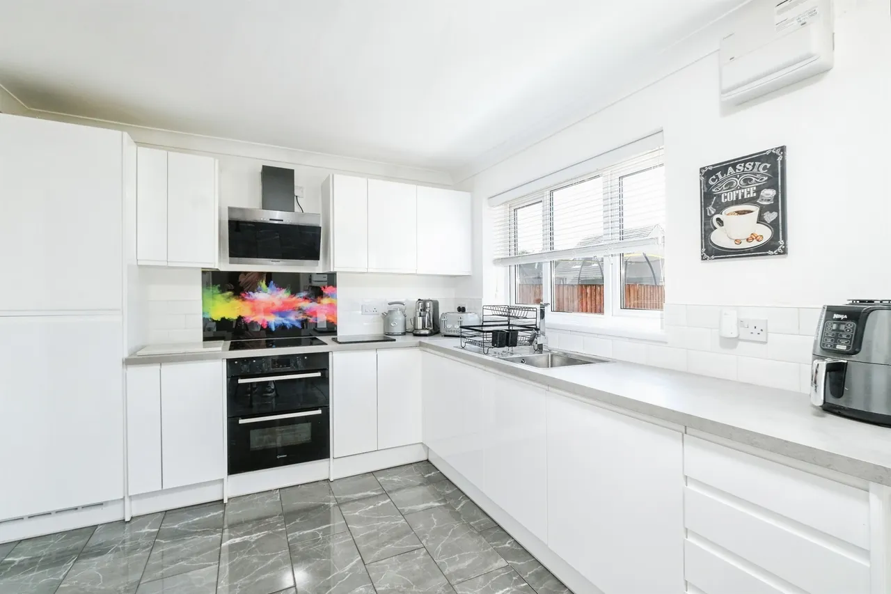 Loughor Road, Swansea, SA4, photo 7