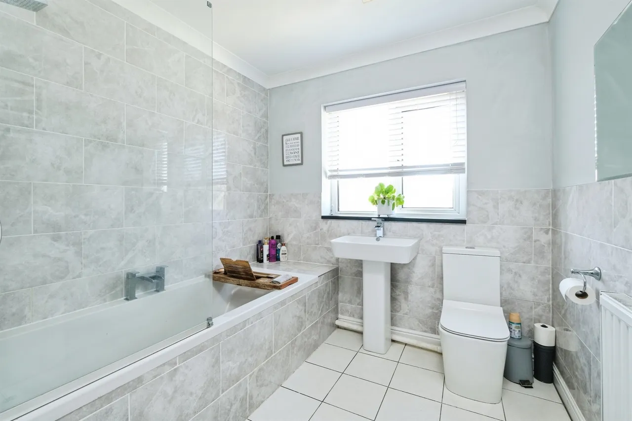 Loughor Road, Swansea, SA4, photo 12