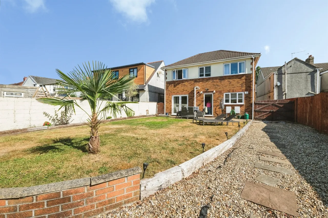 Loughor Road, Swansea, SA4, photo 22