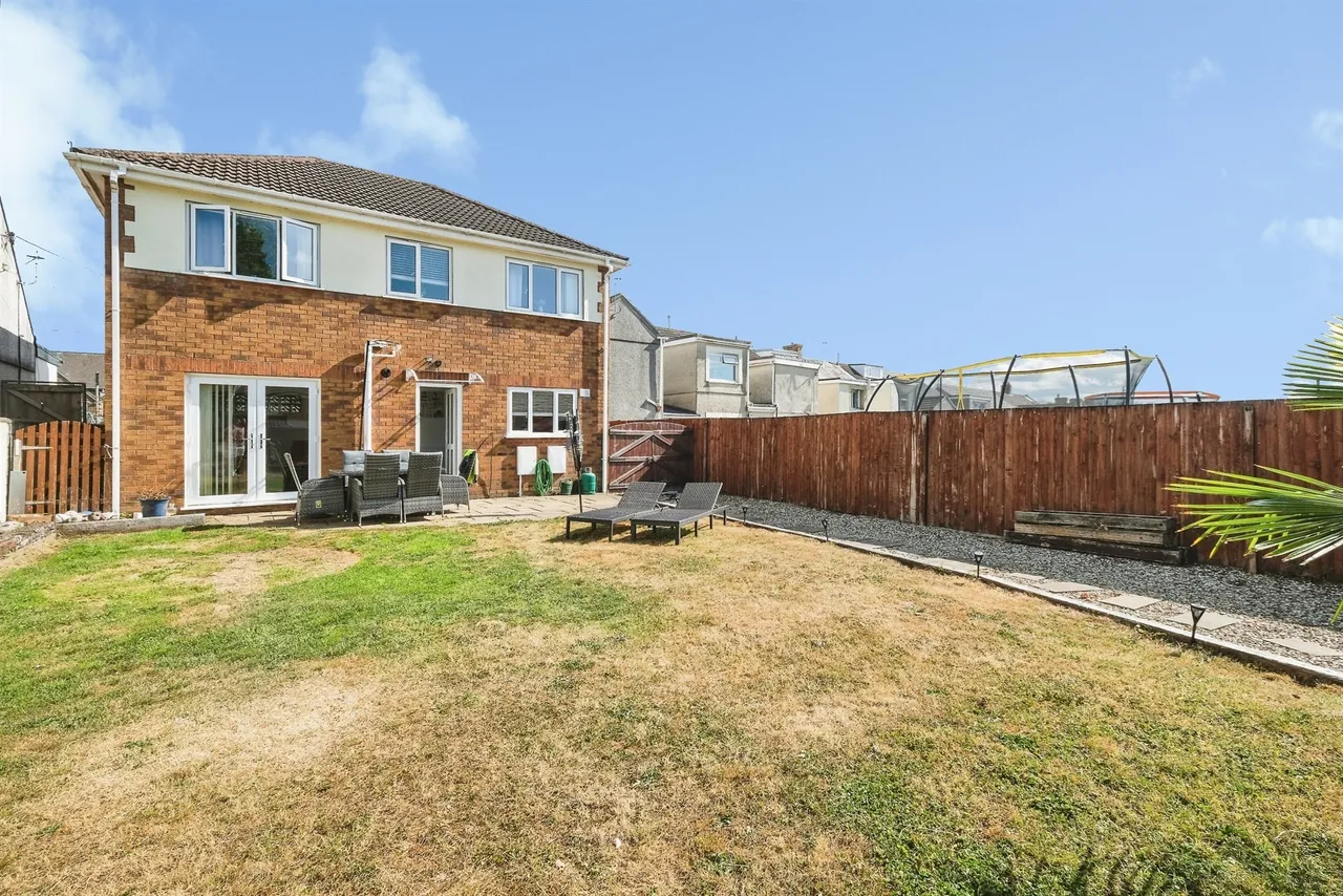 Loughor Road, Swansea, SA4, photo 23