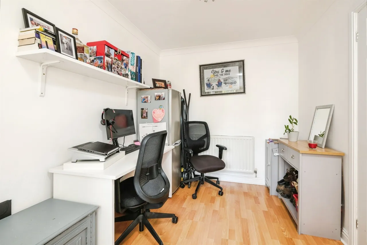 Loughor Road, Swansea, SA4, photo 11