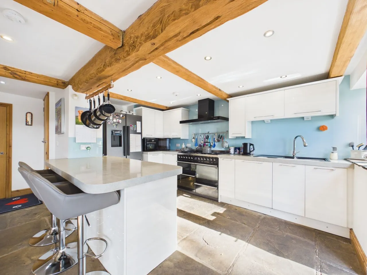 Longwood Road, Longwood, HD3, photo 6