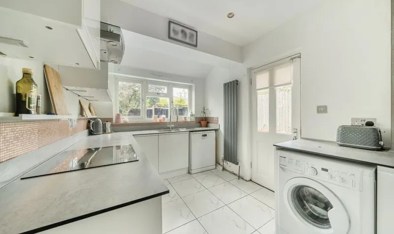 Albert Road, Ashtead, KT21, photo 4