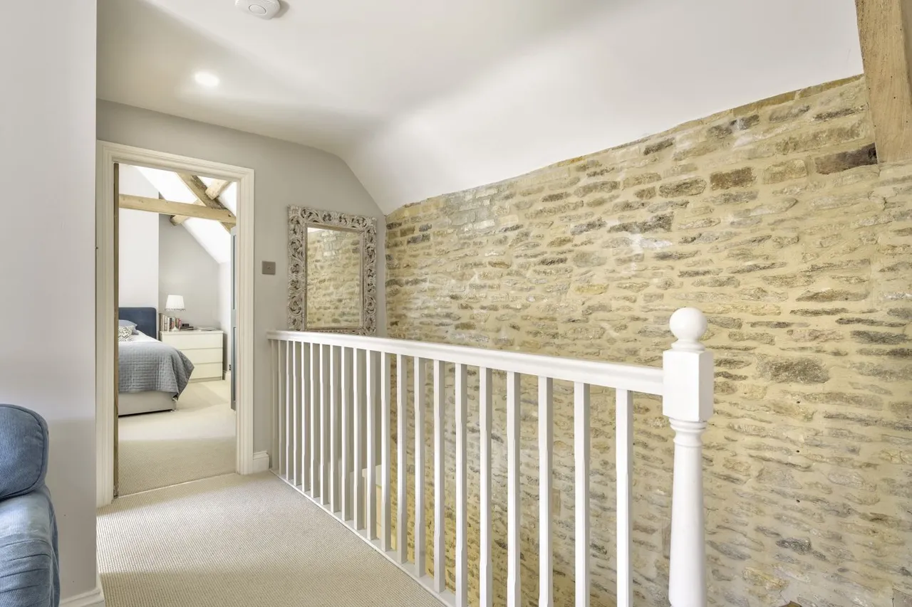 School Lane, South Cerney, GL7, photo 12