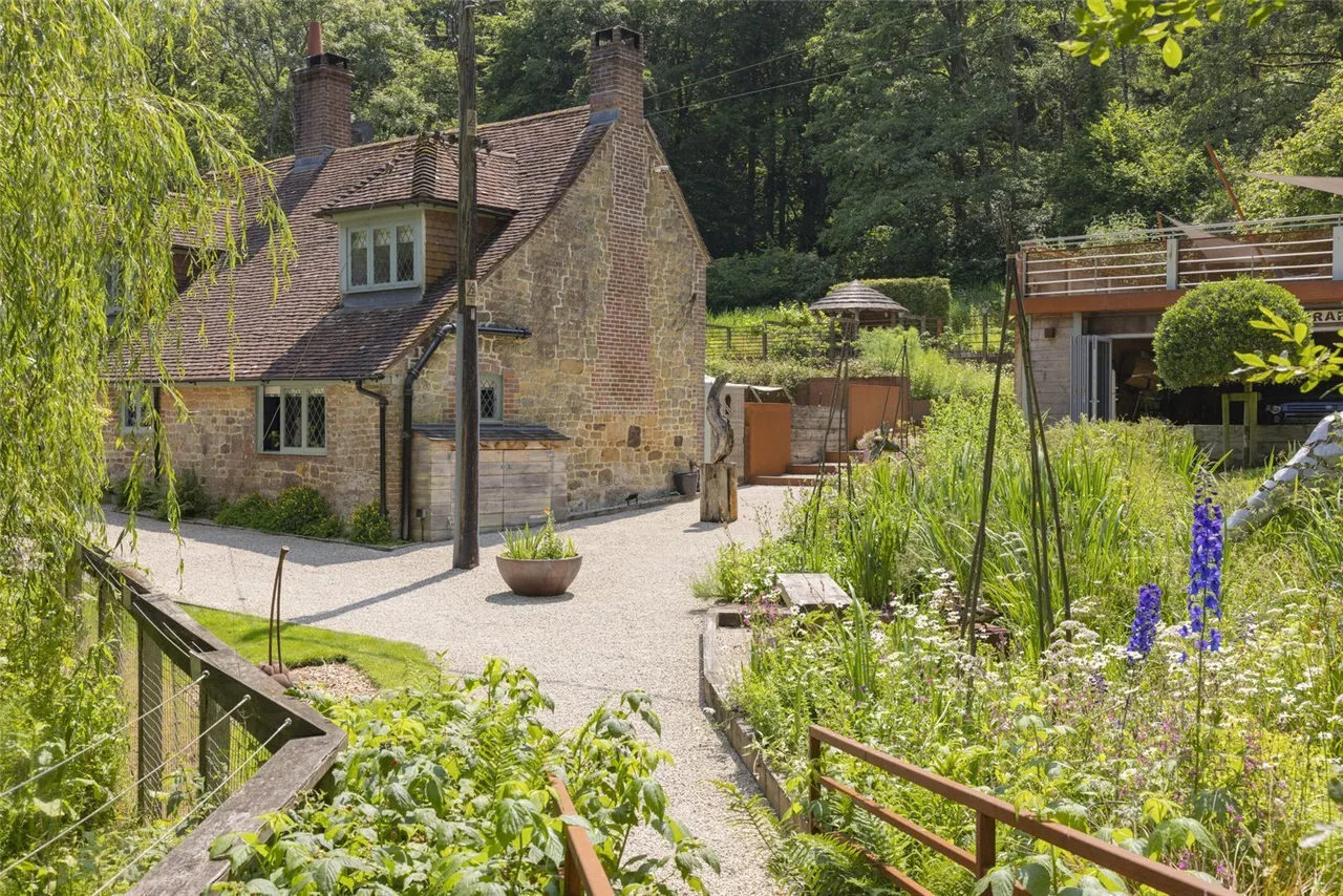 Henley Hill, Henley, GU27, photo 11