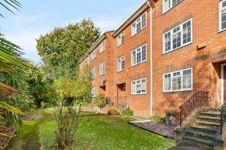 4 bed house for sale, Spindlewood Gardens, Croydon