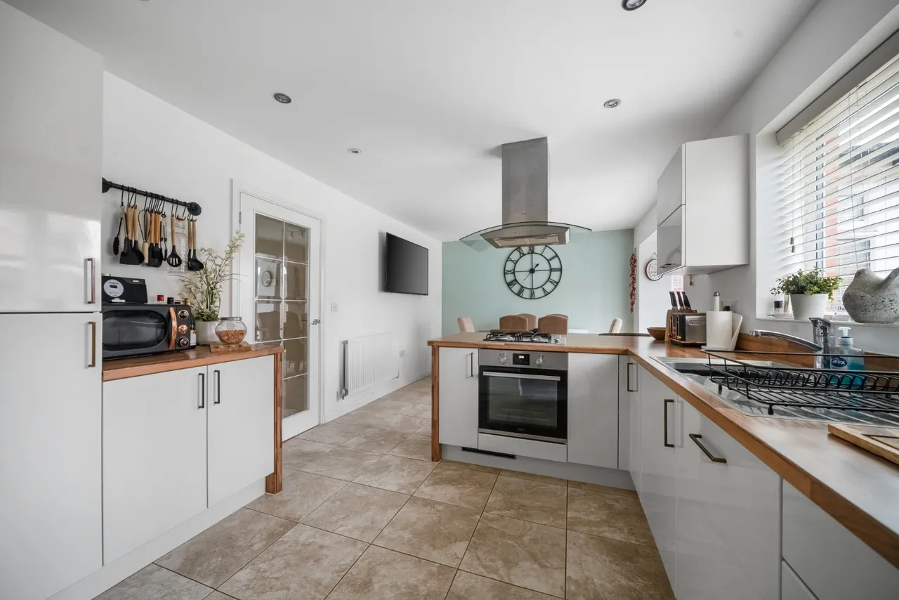 Swale Close, Langthorpe, YO51, photo 4