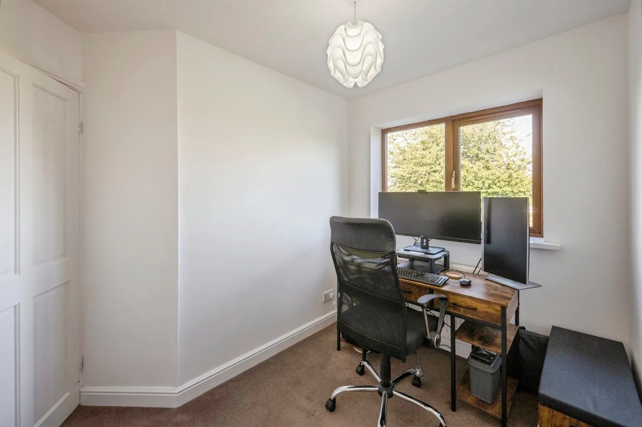 Rowena Drive, Scawsby, DN5, photo 15
