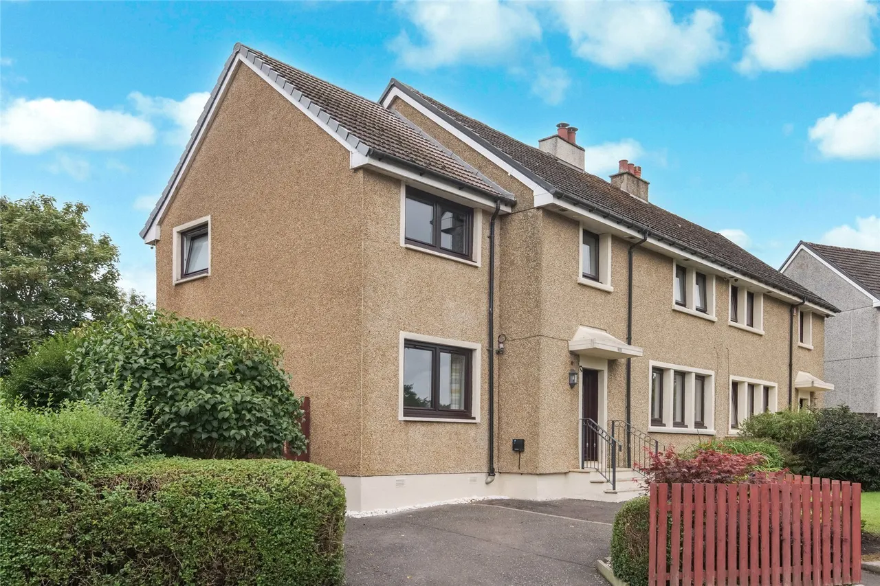 4 bed house for sale — Wallacewell Road, Barlornock, Glasgow, G21