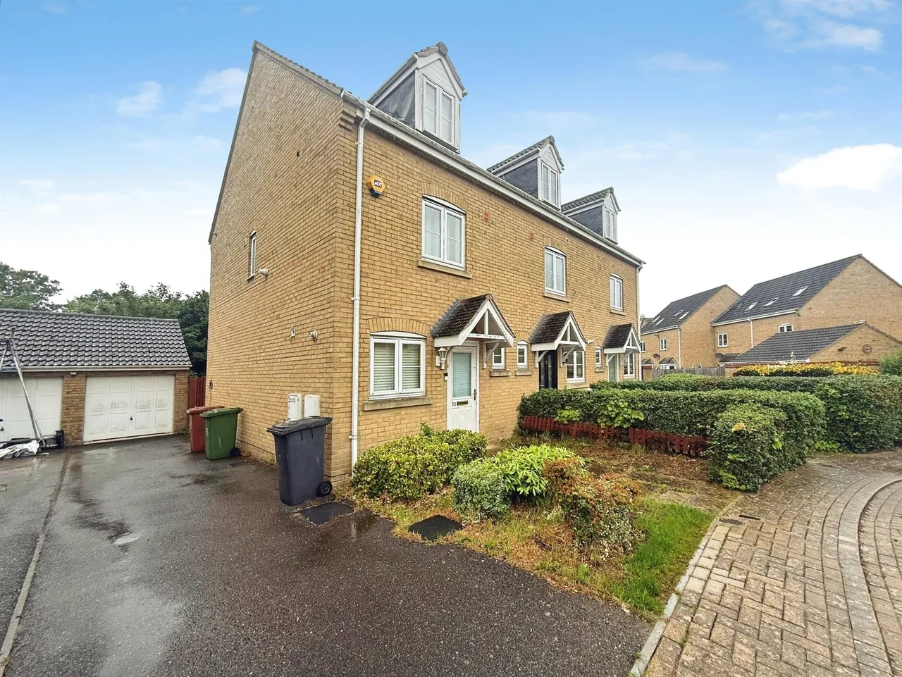 3 bed house for sale, Boleyn Avenue, Peterborough, PE2
