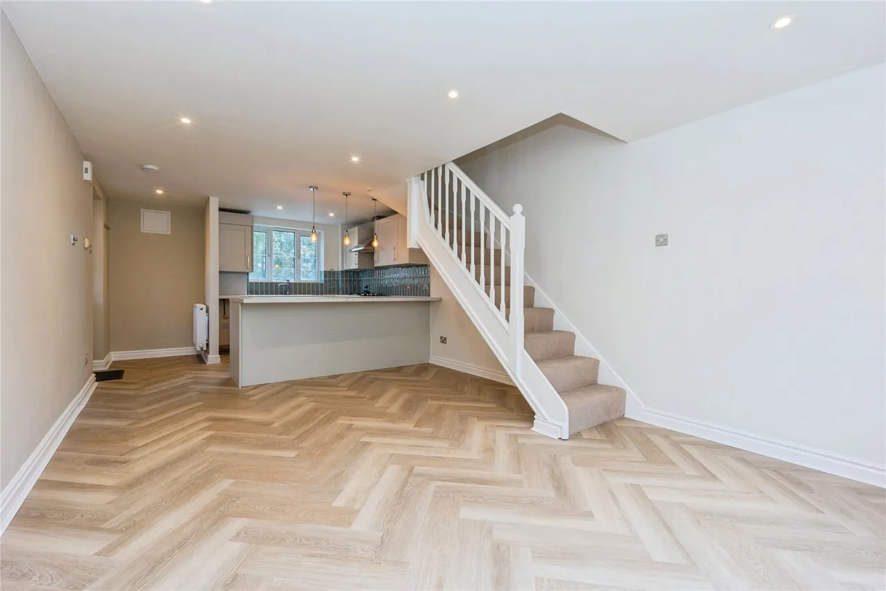 Petrel Close, Stockport, Greater Manchester, SK3, photo 6