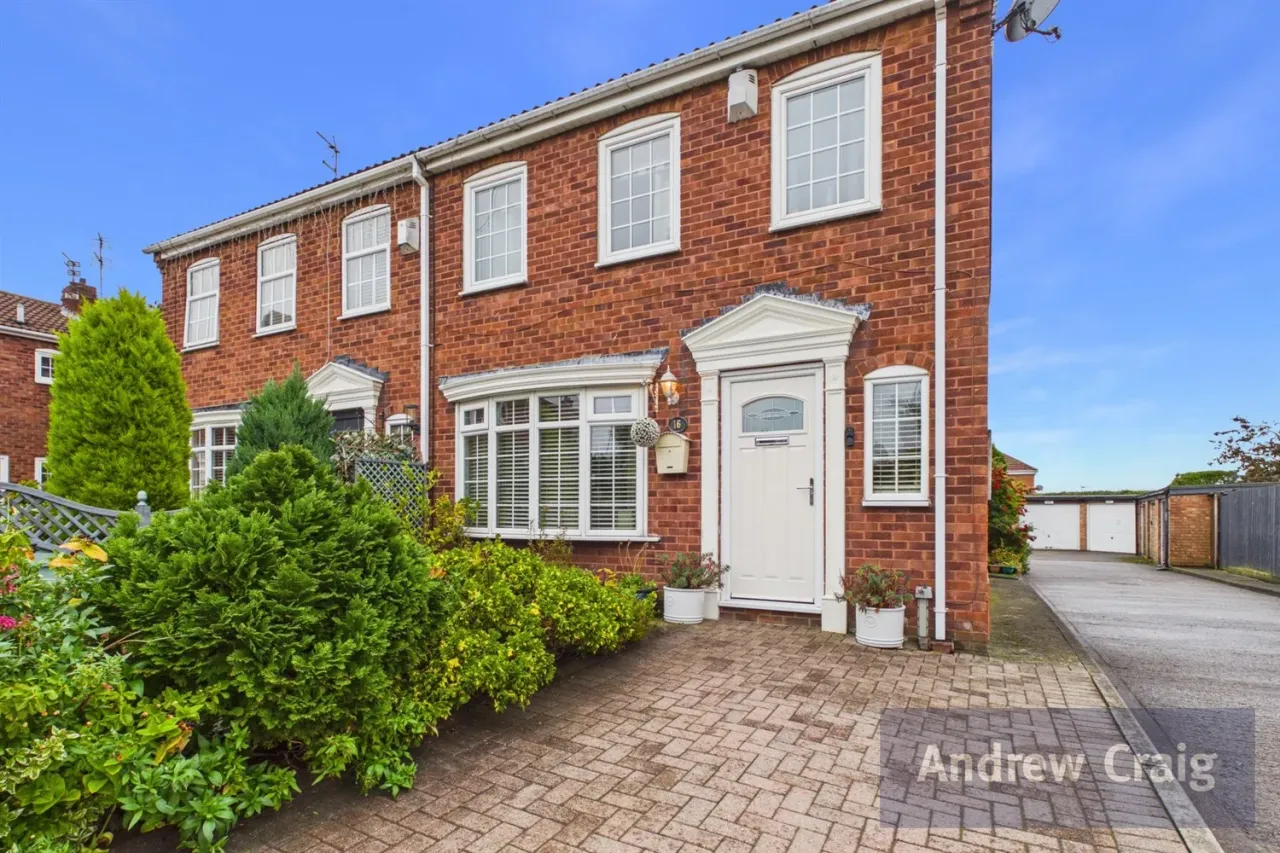 3 bed house for sale, St. Josephs Court, Hebburn, NE31