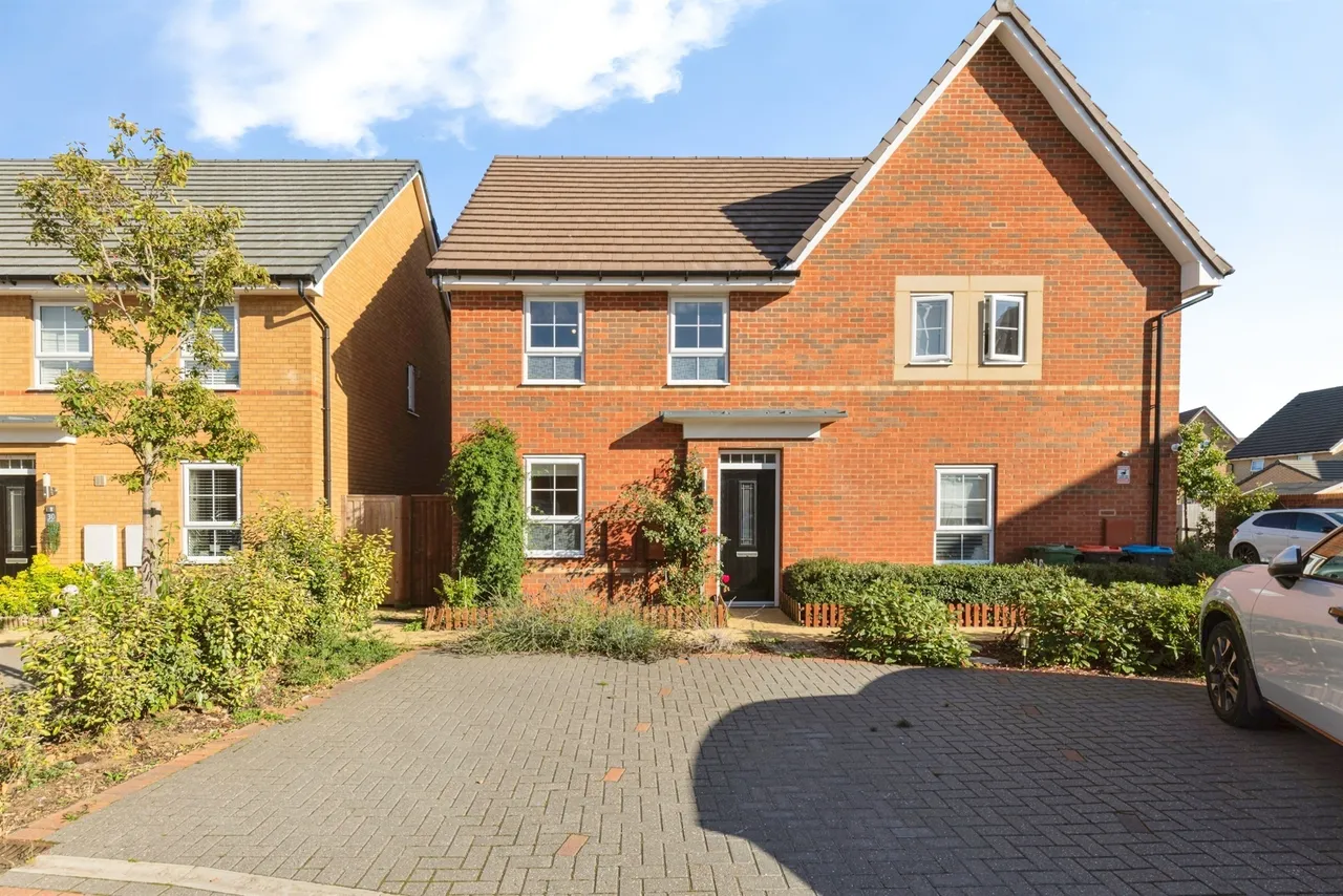 3 bed house for sale, Havelock Avenue, Brooklands, MK10