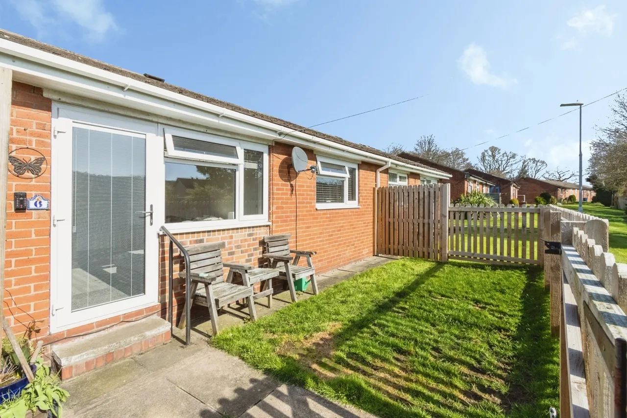 Pinfold Close, Flockton, Wakefield, West Yorkshire, WF4, photo 13