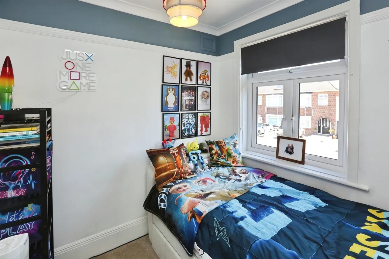 Bury Crescent, Gosport, photo 9