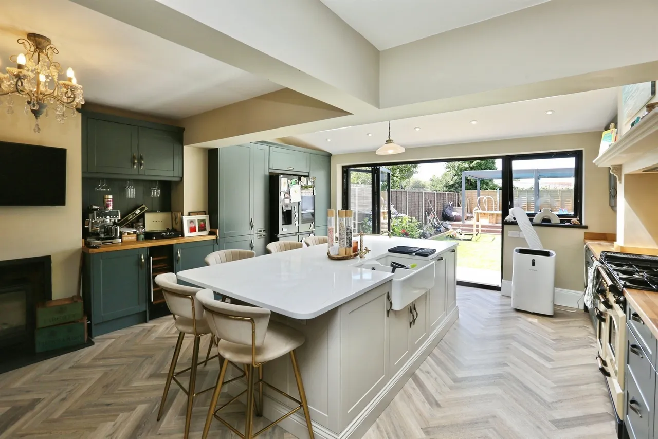 Bury Crescent, Gosport, photo 12