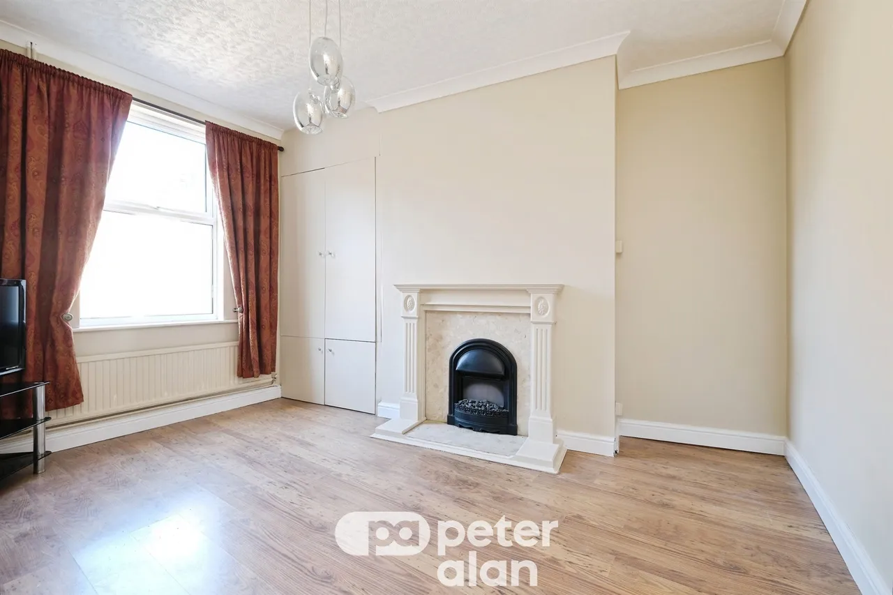St. Matthews Road, Pontypool, NP4, photo 6
