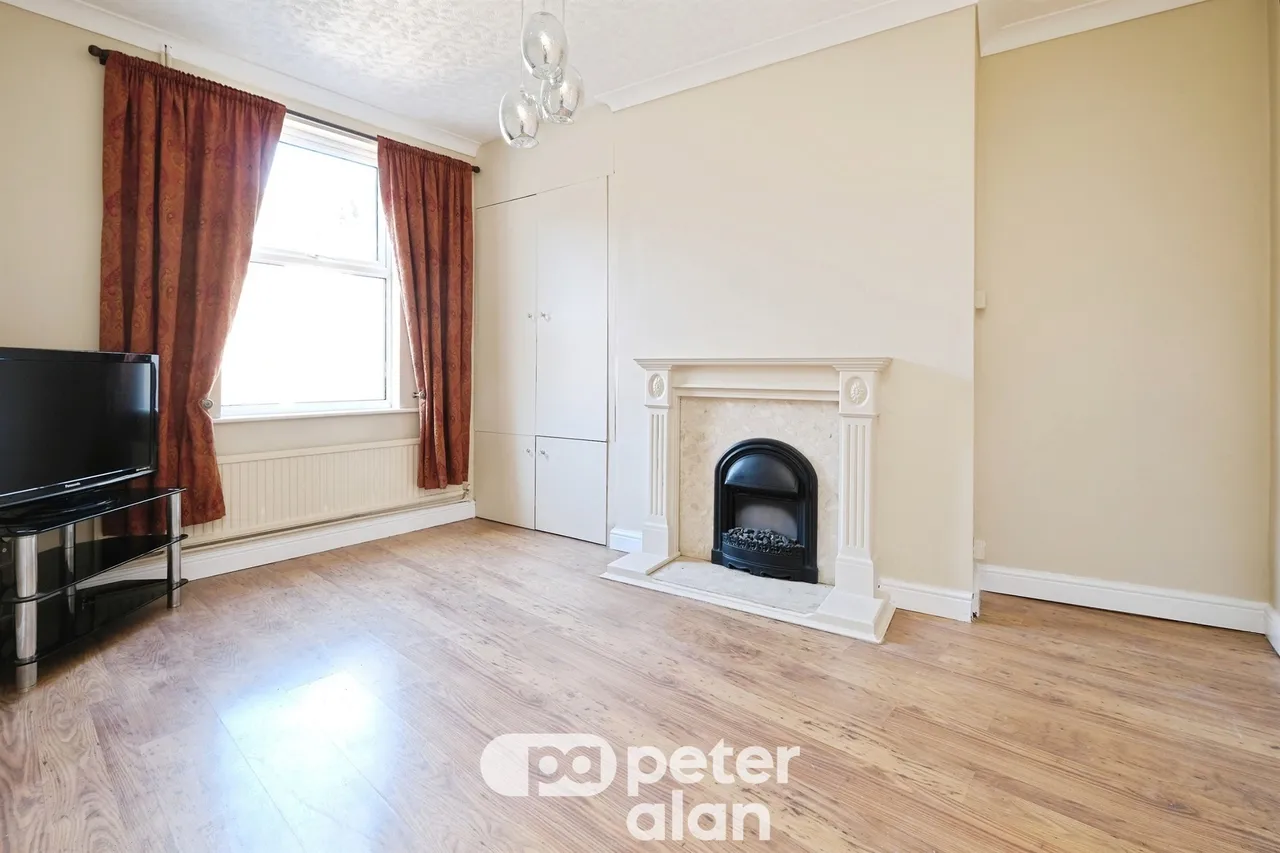 St. Matthews Road, Pontypool, NP4, photo 4