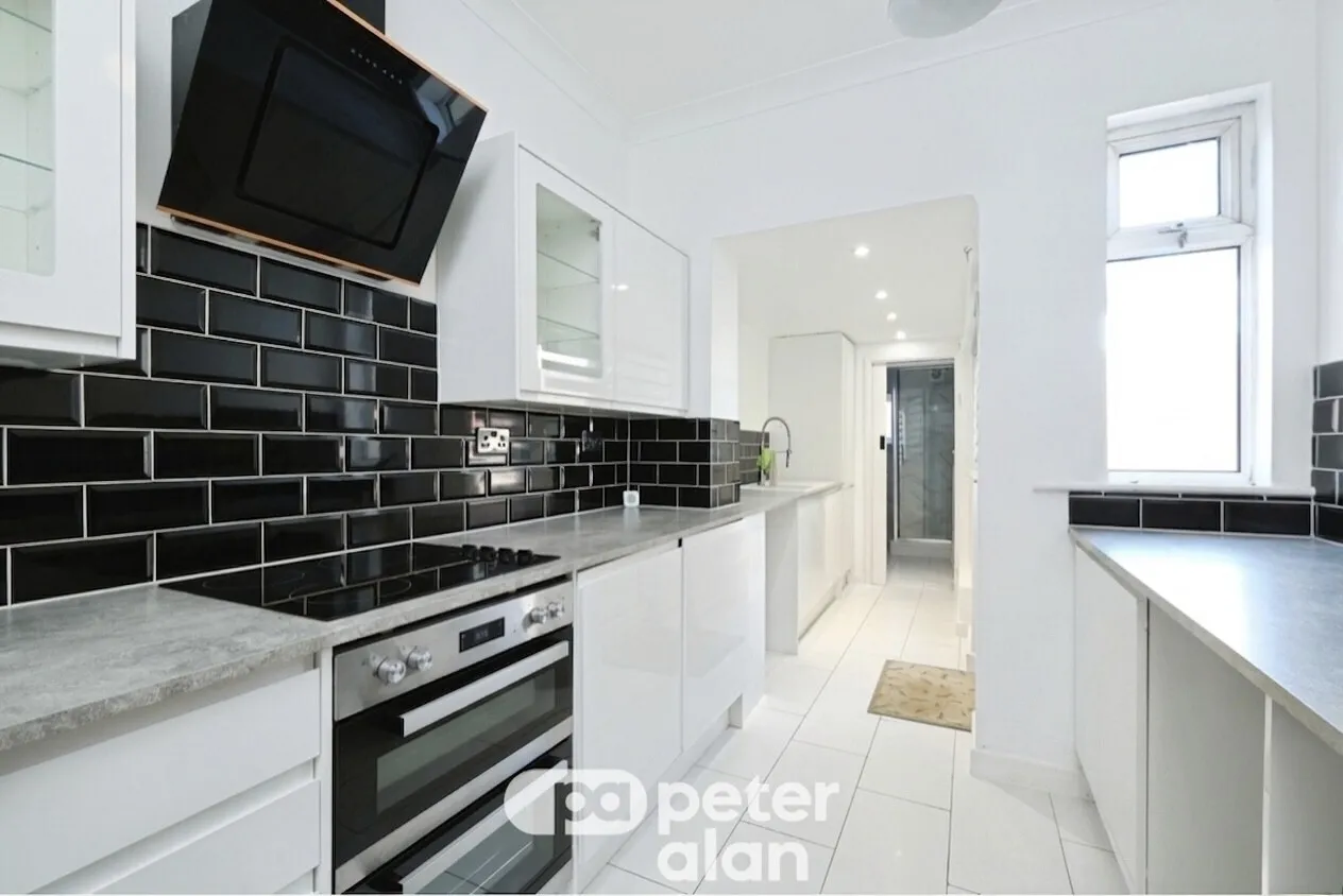 St. Matthews Road, Pontypool, NP4, photo 7