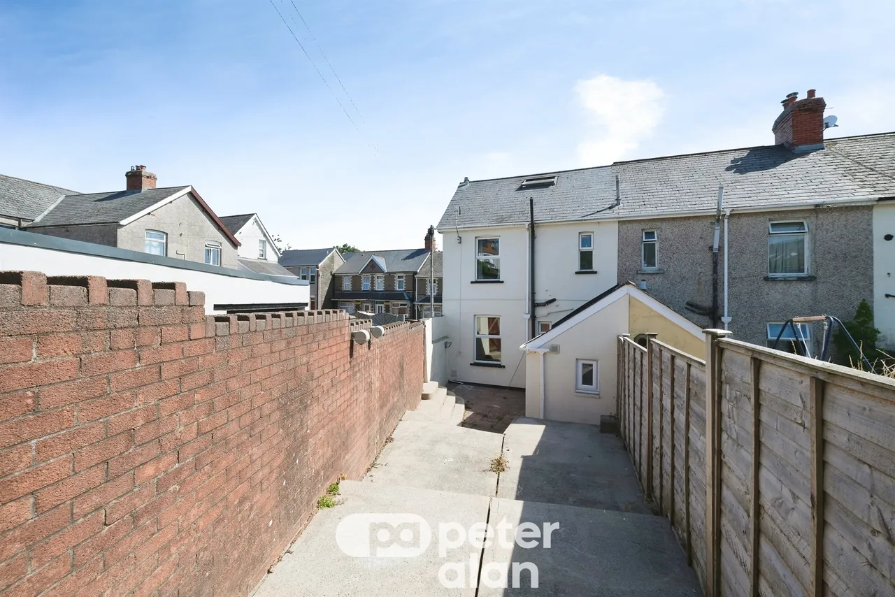 St. Matthews Road, Pontypool, NP4, photo 21