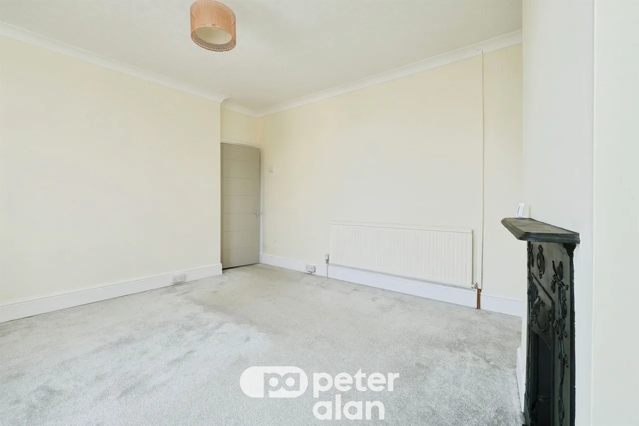 St. Matthews Road, Pontypool, NP4, photo 15