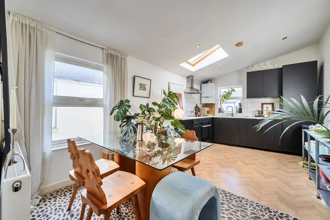 3 bed flat for sale, Beulah Road, CR7