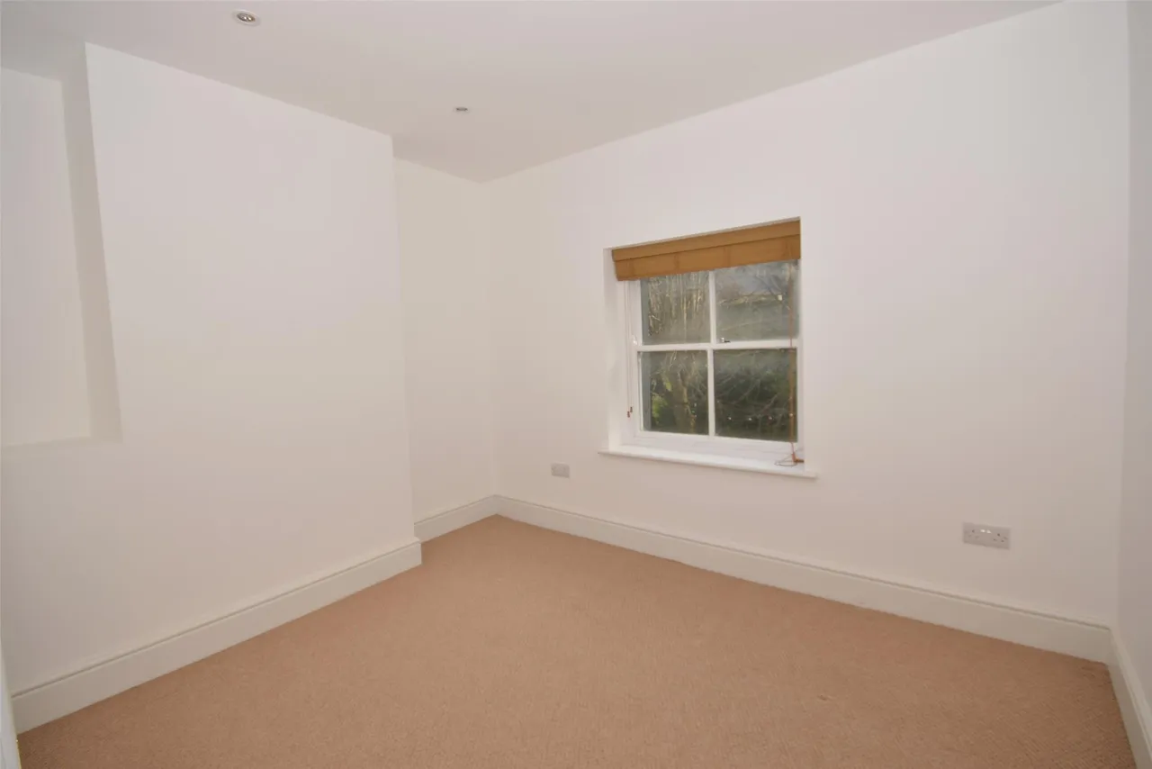 Lansdown, Stroud, GL5 1BB, photo 11