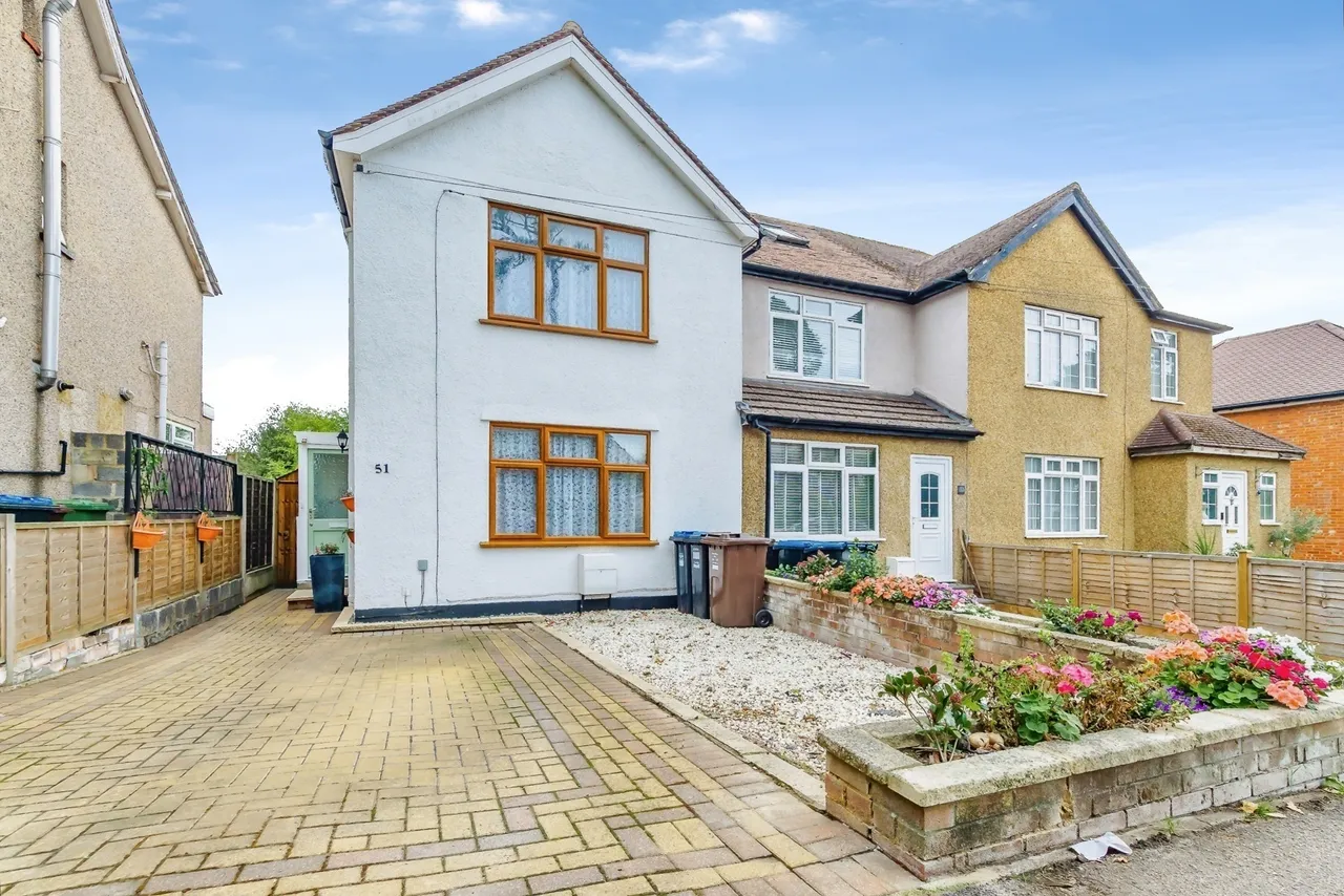 2 bed house for sale, Banstead Road, Caterham, CR3