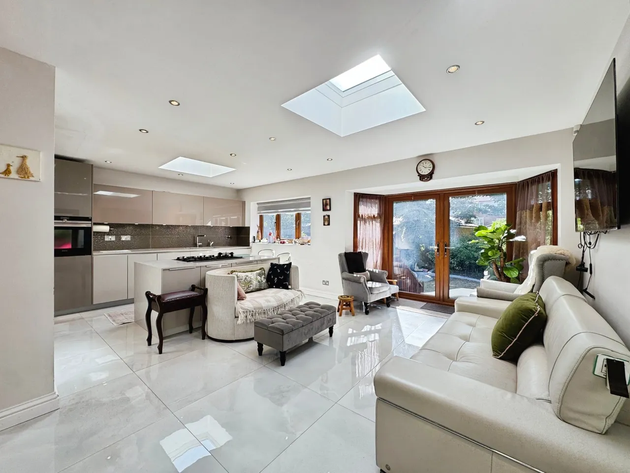 The Rise, Edgware, HA8, photo 2