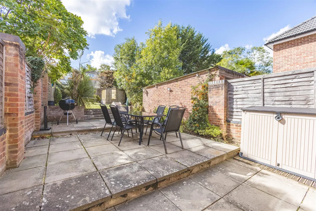 Poolmans Road, Windsor, SL4 4PB, photo 17