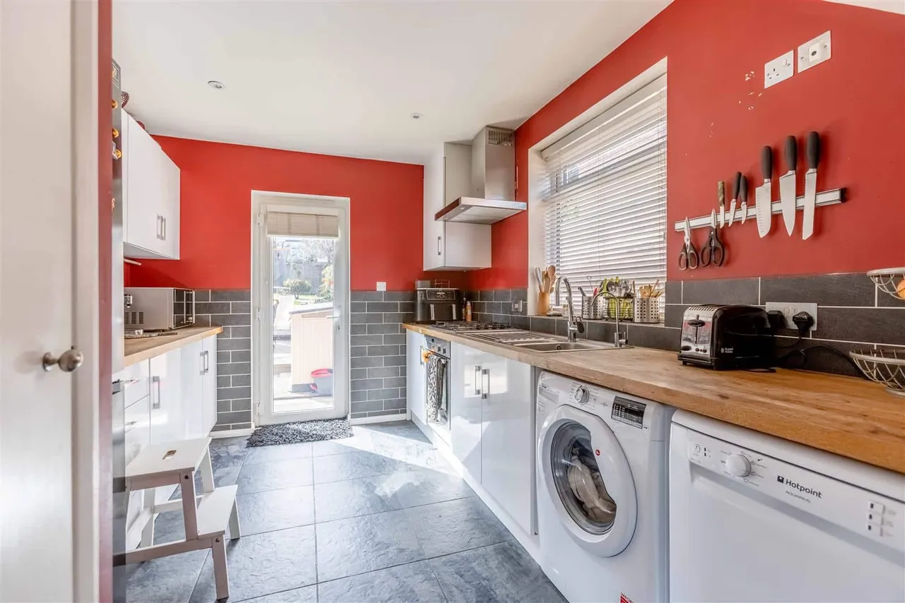 Poolmans Road, Windsor, SL4 4PB, photo 7