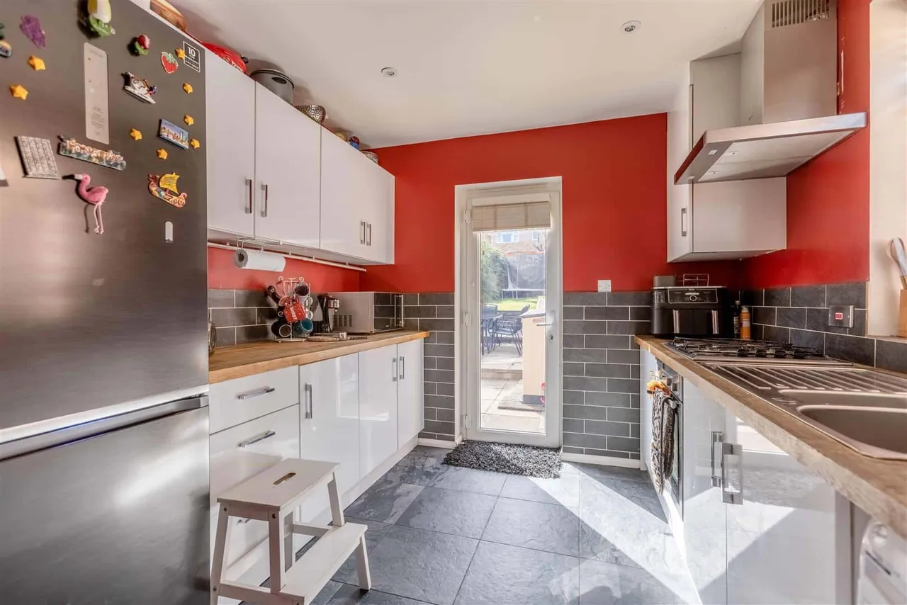 Poolmans Road, Windsor, SL4 4PB, photo 8